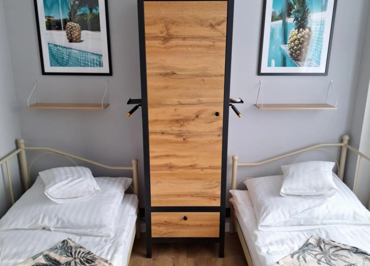 Ananasapart 600 Metrow Morze 300 Metrow Starowka Kolobrzeg
